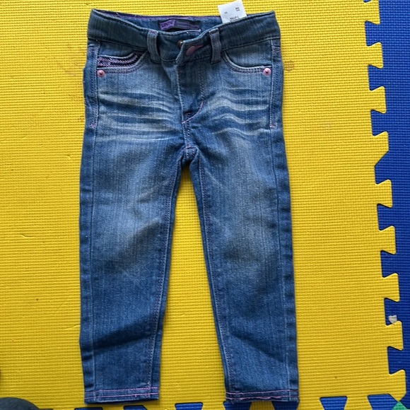 Levi’s bundle - 3 jeans and 1 denim jacket - Picture 4 of 5